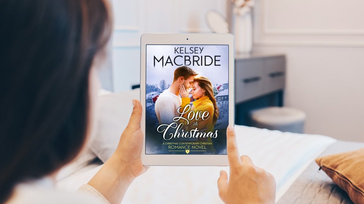 Love at Christmas: A Christmas Contemporary Christian Romance Novel